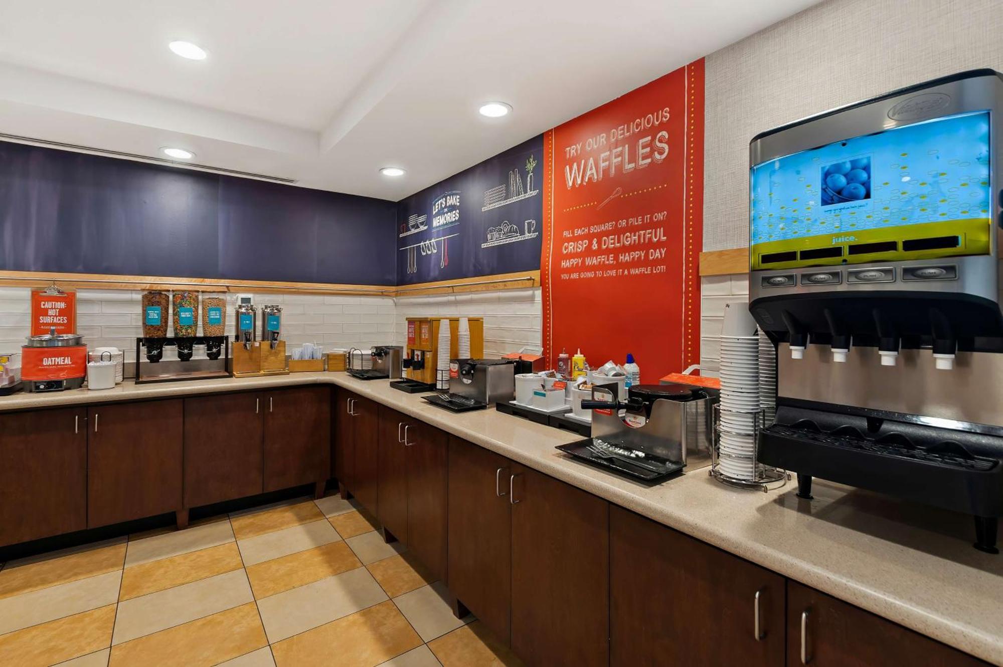Hampton Inn & Suites Fort Belvoir Alexandria South Экстерьер фото